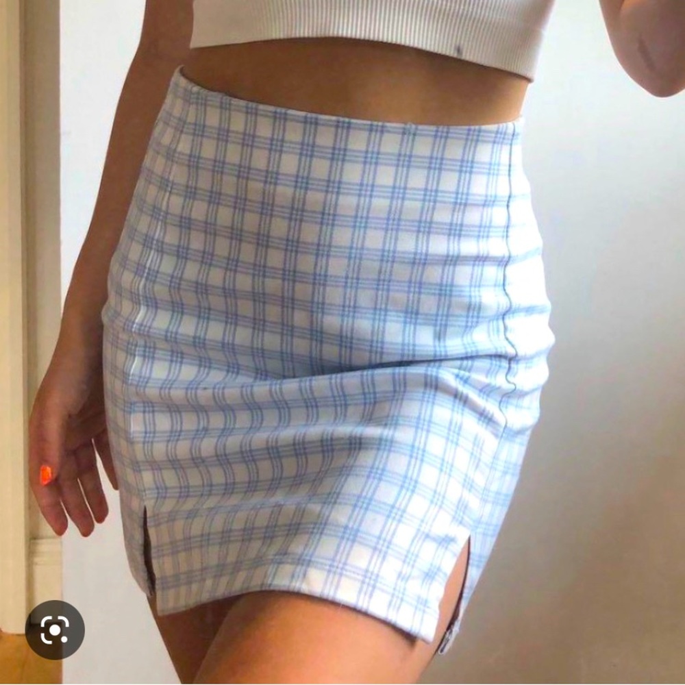 Brandy Melville Cara Skirt, blue and white plaid, one size, like new